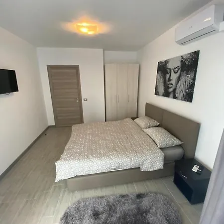 Apartment Bpk Alezzi Mamaia Nord Navodari